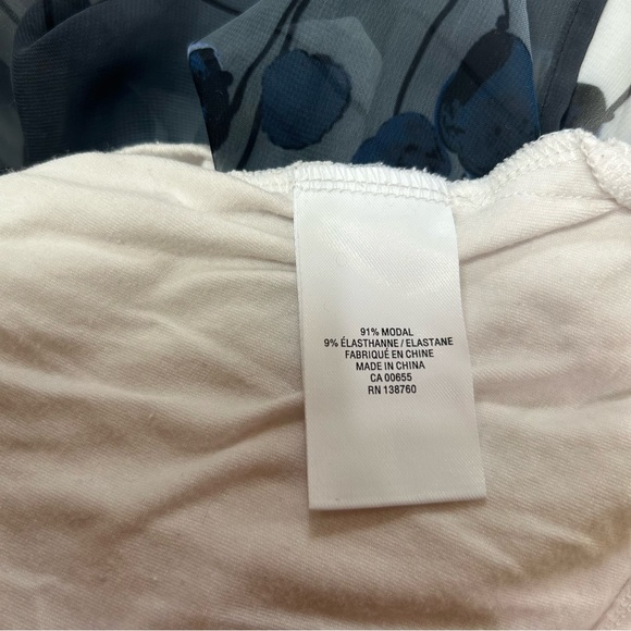 Willow & Thread Women’s white t-shirt tee, grey-blue sheer overlay. Size XXL - Picture 4 of 6